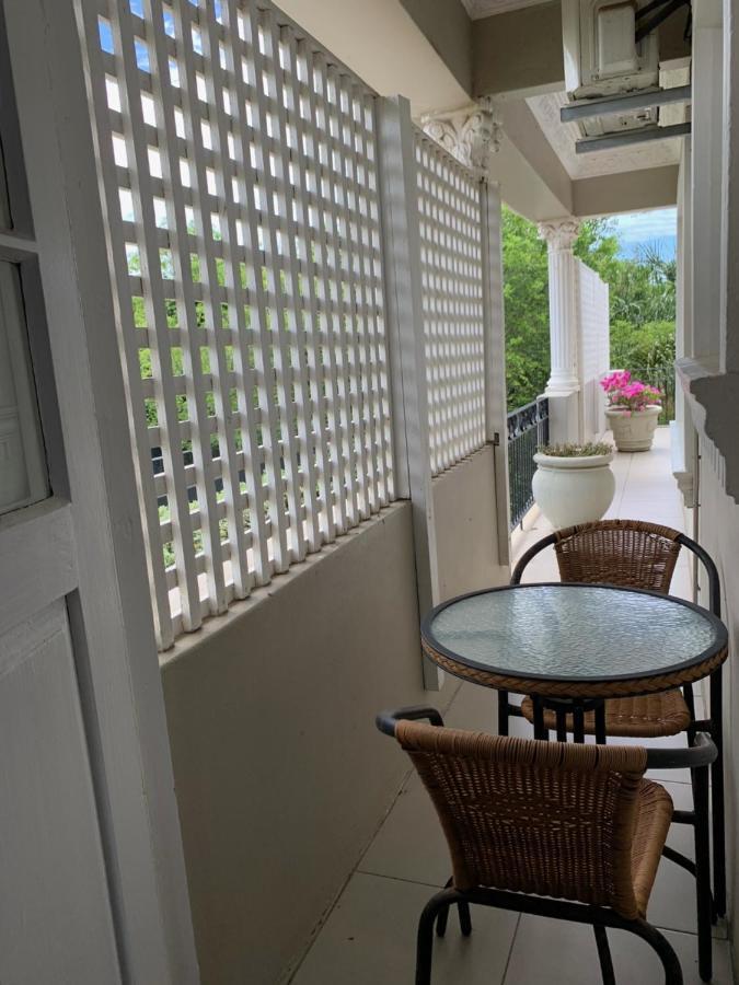 Valdior Guest House Умхланга Экстерьер фото