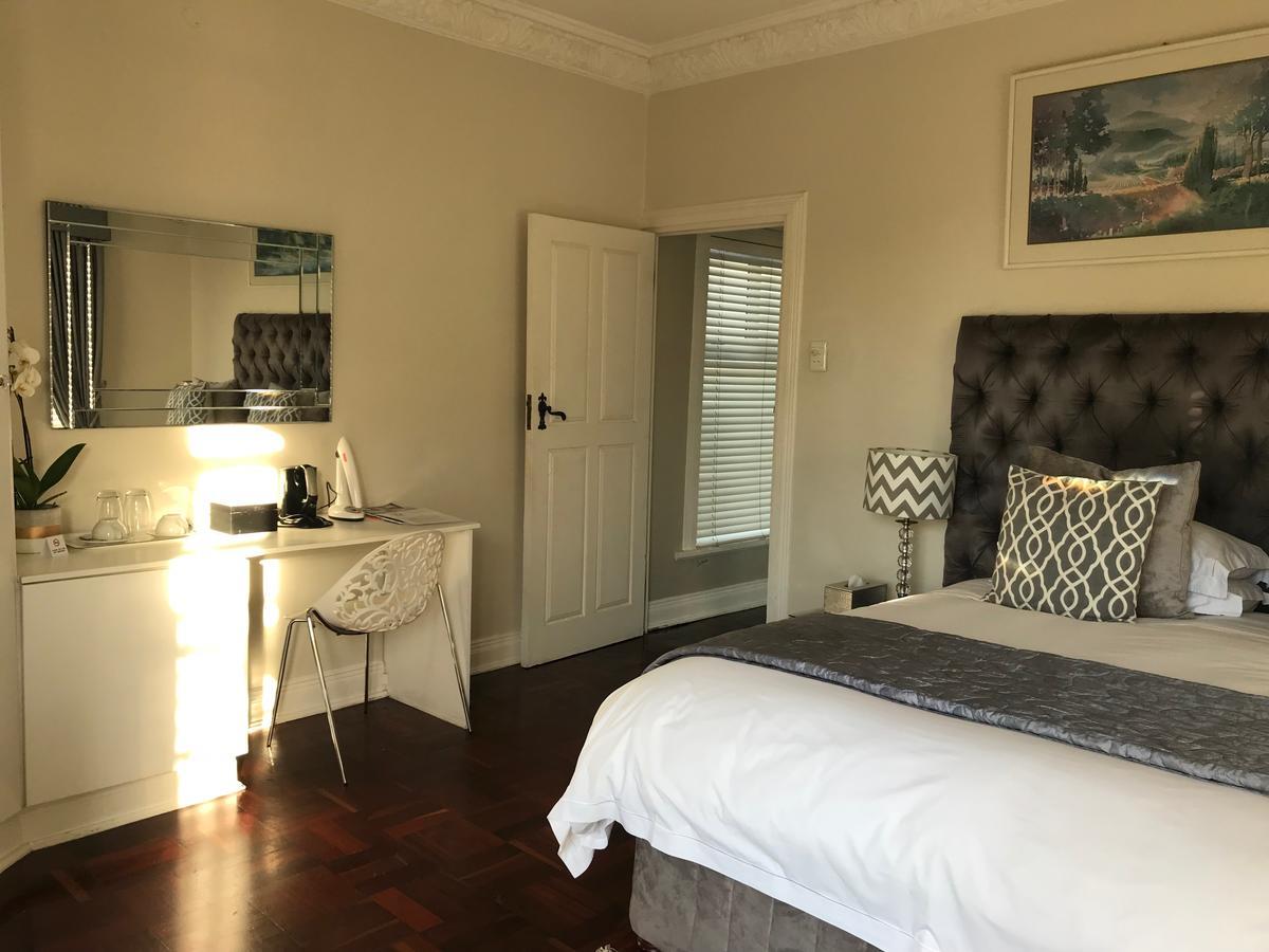 Valdior Guest House Умхланга Экстерьер фото