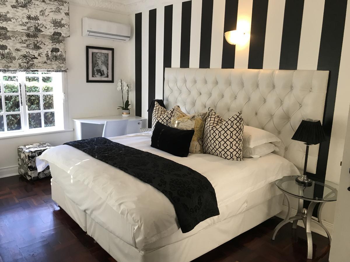 Valdior Guest House Умхланга Экстерьер фото