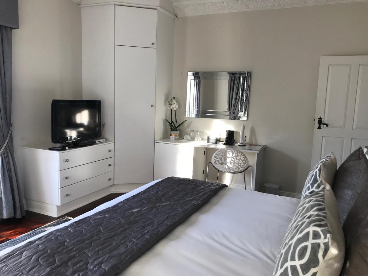 Valdior Guest House Умхланга Экстерьер фото
